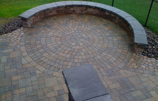 round-patio-stone-design-50_17 Кръг двор камък дизайн