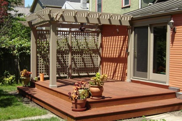 small-backyard-deck-design-ideas-74_10 Малки идеи за дизайн на палубата на задния двор