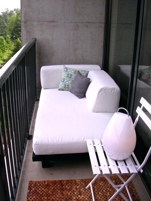 small-balcony-ideas-pictures-99_18 Малък балкон идеи снимки