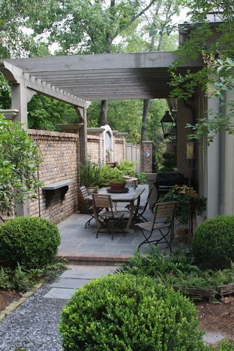 small-narrow-patio-ideas-01_14 Малки тесни идеи за вътрешен двор