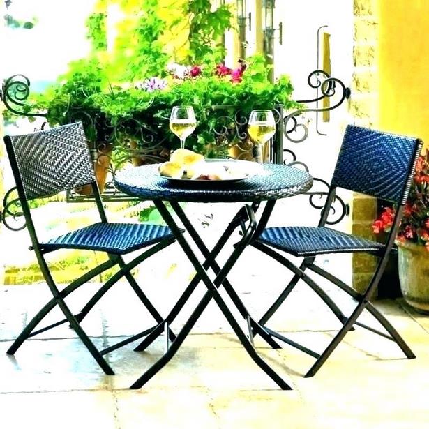 tiny-patio-table-59_12 Малка маса за вътрешен двор