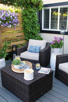 tiny-patio-table-59_4 Малка маса за вътрешен двор