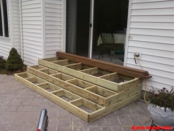 wooden-patio-steps-ideas-21 Дървени патио стъпки идеи