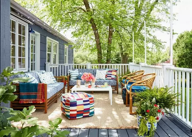 cheap-backyard-furniture-ideas-76_14-6 Евтини идеи за мебели в задния двор