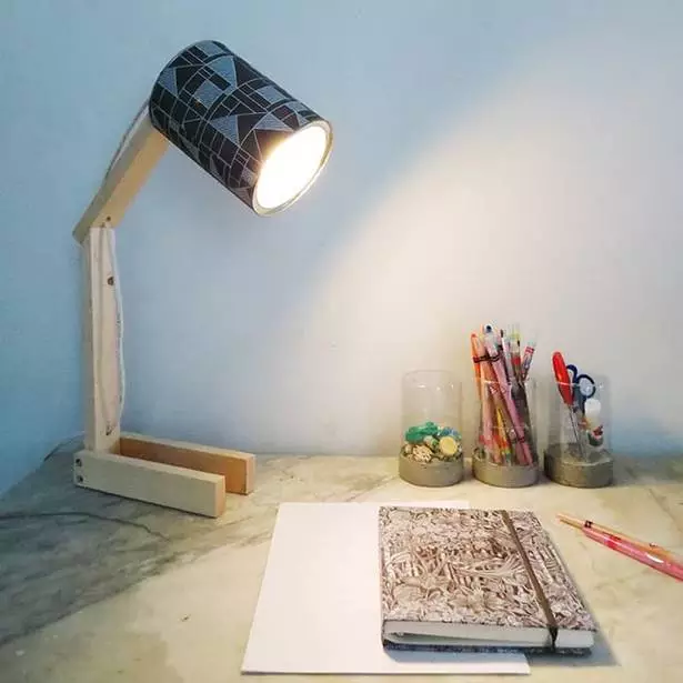 homemade-desk-lamp-12_9-17 Домашна настолна лампа