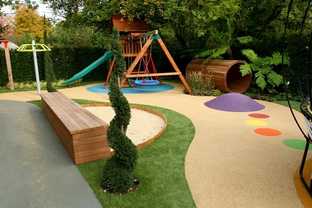 outdoor-childrens-play-centre-20_10-4 Открит детски игрален център