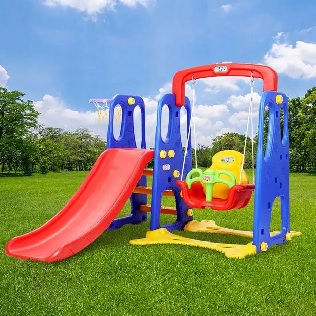 outdoor-childrens-play-centre-20_6-16 Открит детски игрален център