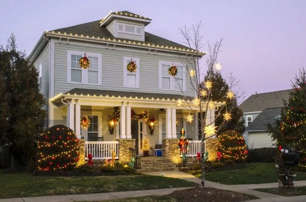 pictures-of-homes-with-outdoor-christmas-decorations-99-1 Снимки на домове с външна коледна украса
