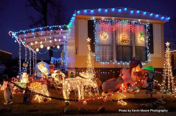 pictures-of-homes-with-outdoor-christmas-decorations-99-2 Снимки на домове с външна коледна украса