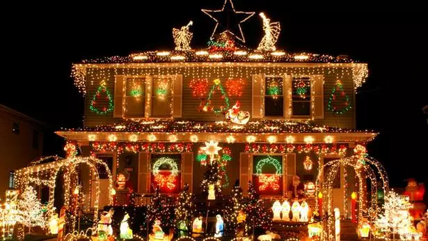 pictures-of-homes-with-outdoor-christmas-decorations-99_10-3 Снимки на домове с външна коледна украса