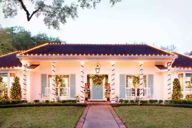 pictures-of-outdoor-christmas-lights-on-houses-83_2-11 Снимки на външни коледни светлини на къщите