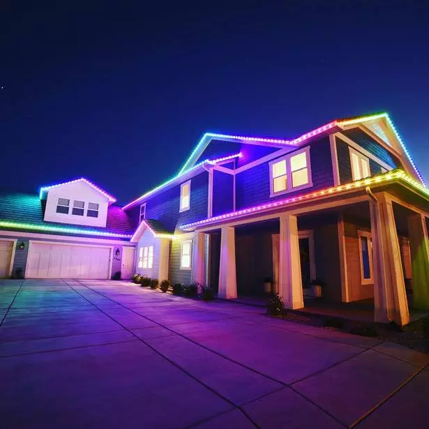 pictures-of-outdoor-christmas-lights-on-houses-83_8-17 Снимки на външни коледни светлини на къщите