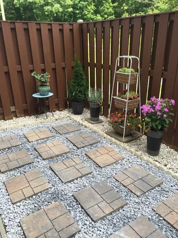 quick-and-easy-paver-patio-13_3-13 Бързо и лесно паве вътрешен двор
