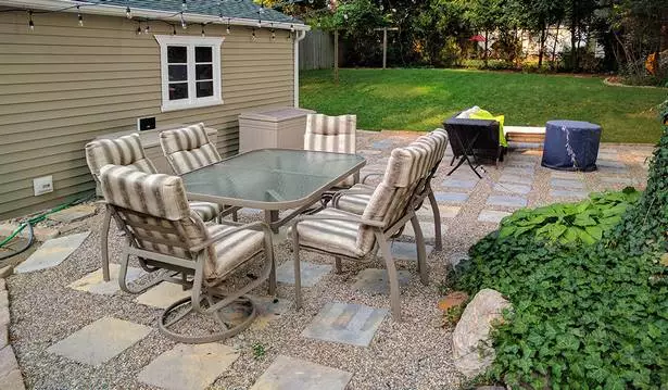 quick-and-easy-paver-patio-13_9-19 Бързо и лесно паве вътрешен двор