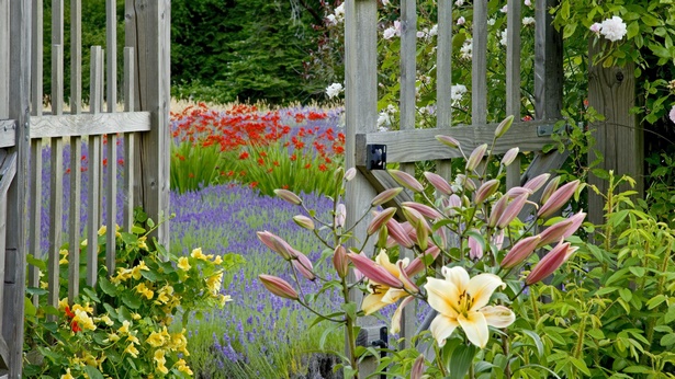 flower-garden-fence-84_19 Цветна градина ограда