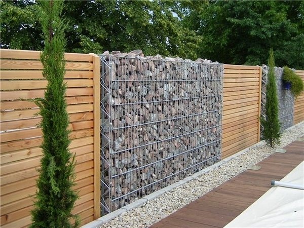 garden-wall-ideas-privacy-80_19 Градински идеи за стена поверителност