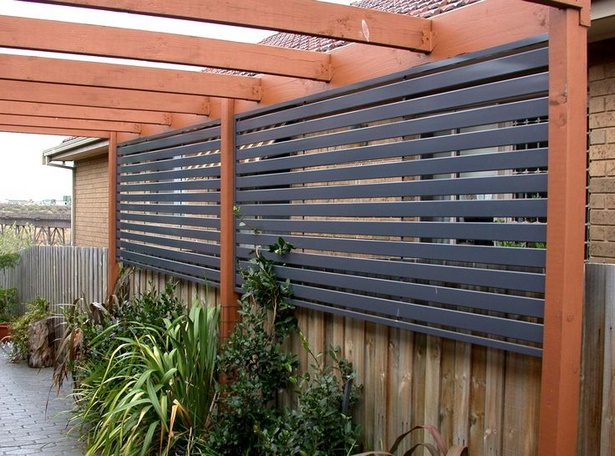 outdoor-privacy-fence-ideas-04_17 Идеи за външна ограда за поверителност