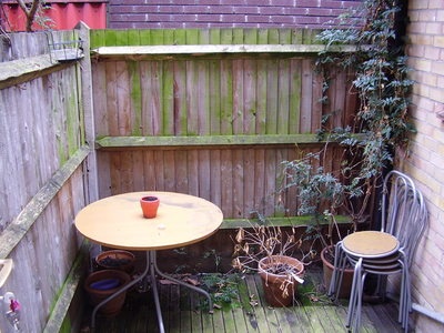 tiny-patio-garden-44_10 Малък вътрешен двор градина