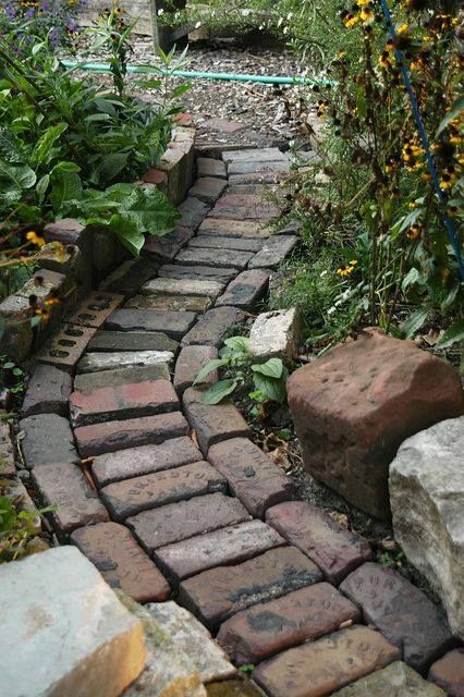 brick-garden-path-10_10 Тухлена градинска пътека