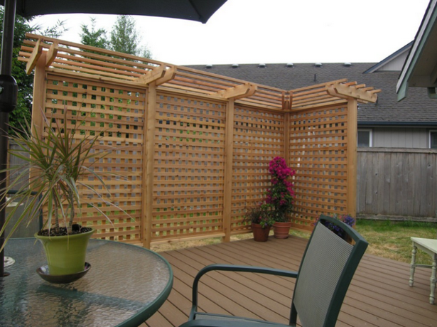 outdoor-privacy-screens-for-backyards-88 Външни екрани за поверителност за задните дворове