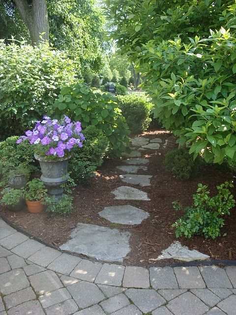 stone-stepping-stones-for-garden-paths-04_16 Каменни стъпала за градински пътеки