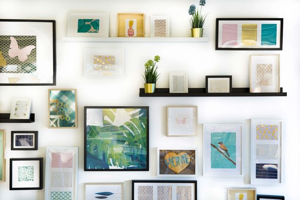 ideas-to-decorate-wall-with-picture-frames-84_18 Идеи за украса на стена с рамки за картини