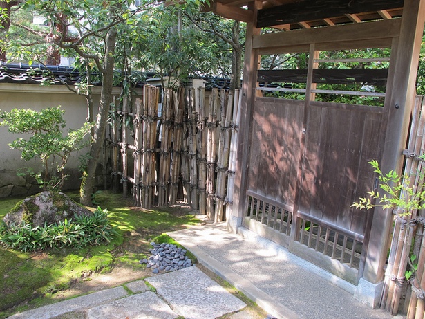 japanese-wooden-garden-structures-05_7 Японски дървени градински конструкции