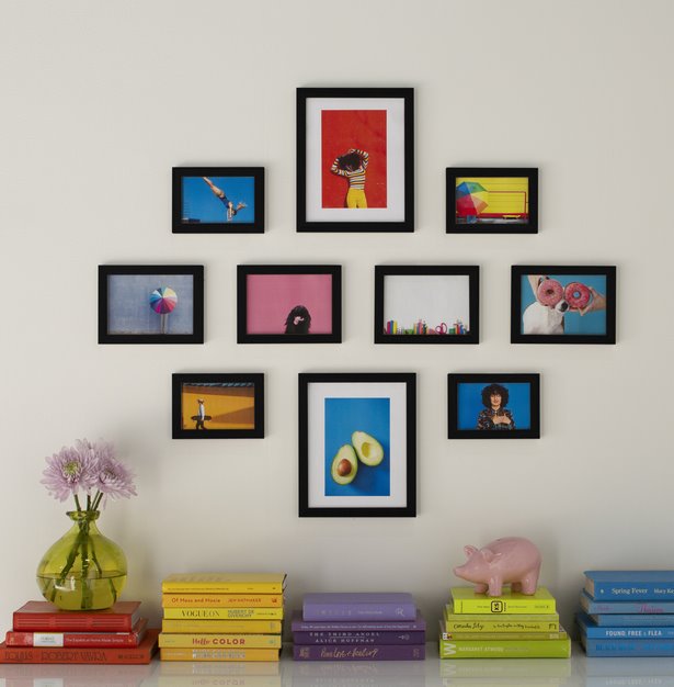 photo-frames-arrangement-on-wall-09_3 Подреждане на фоторамки на стена