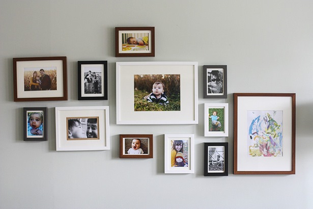 wall-full-of-picture-frames-91_9 Стена пълна с рамки за картини