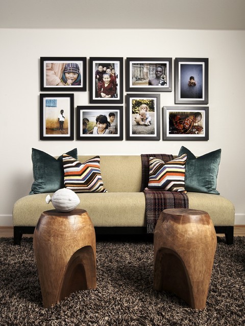 ways-to-display-family-photos-on-wall-43_6 Начини за показване на семейни снимки на стената