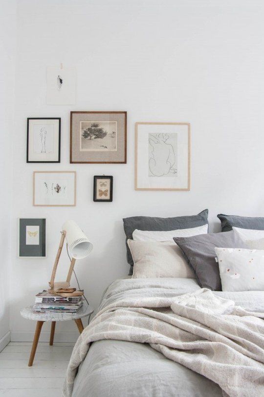 ways-to-hang-pictures-in-bedroom-16_10 Начини за закачане на снимки в спалнята