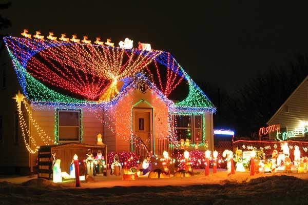 amazing-outdoor-christmas-lights-64_9 Невероятни външни коледни светлини