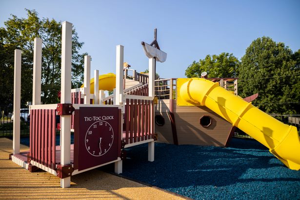 awesome-backyard-playgrounds-87_6 Страхотни детски площадки в задния двор