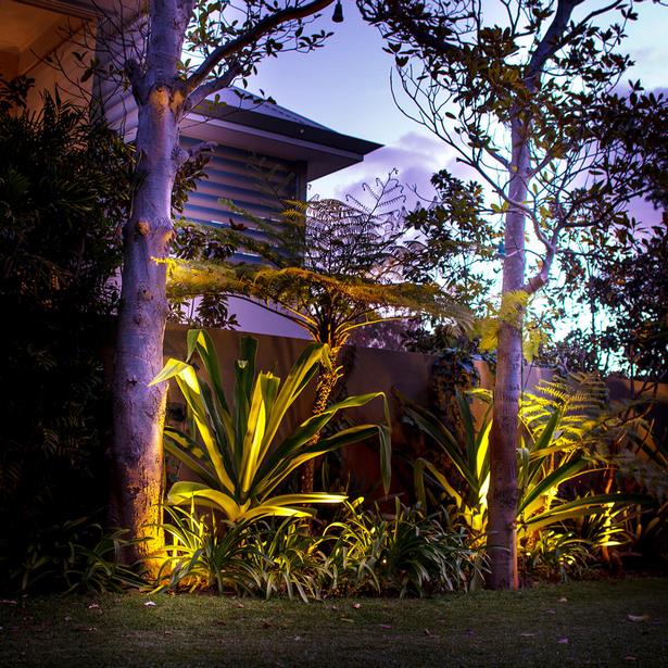 backyard-garden-lights-29_5 Двор градина светлини