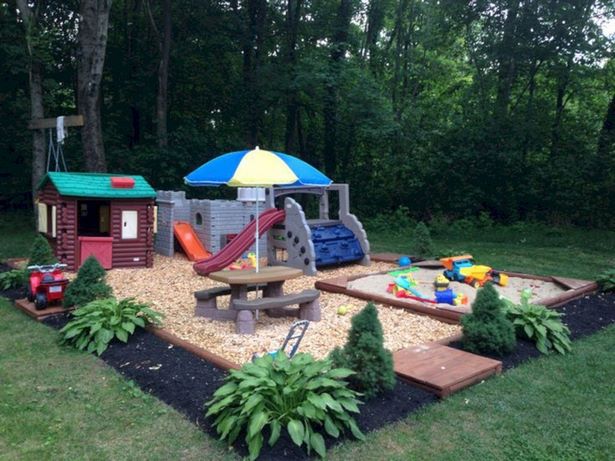 backyard-play-area-designs-37_18 Дизайн на задния двор