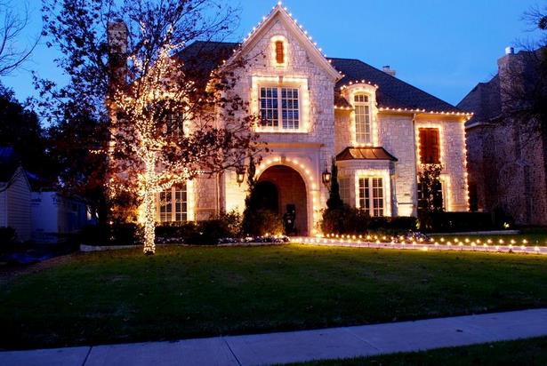 best-outdoor-christmas-light-ideas-81_14 Най-добрите идеи за Коледна светлина На открито