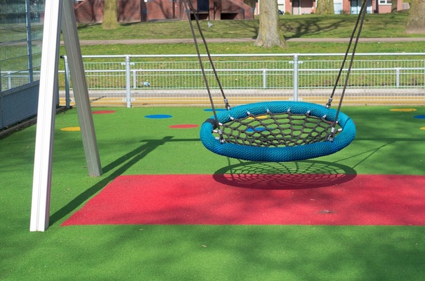 building-a-backyard-playground-16_9 Изграждане на детска площадка в задния двор