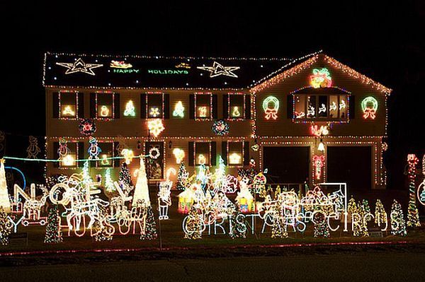 christmas-home-outdoor-decorations-ideas-76_2 Коледа начало външни декорации идеи