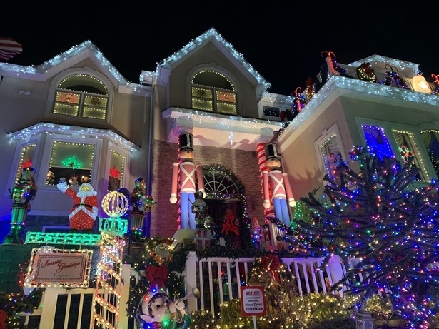 christmas-house-decorations-lights-36_9 Коледна украса светлини
