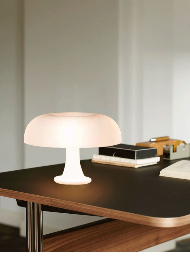 designer-table-lamps-22_4 Дизайнерски настолни лампи