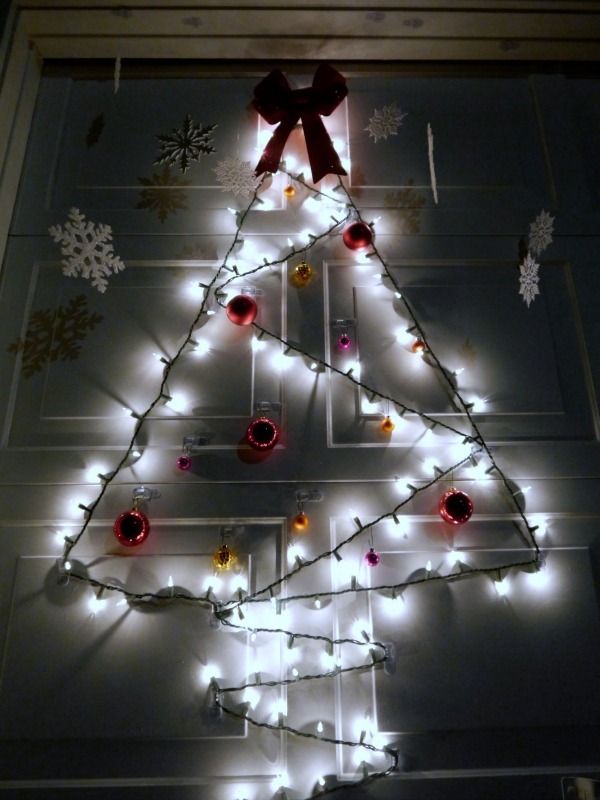 easy-outdoor-christmas-tree-lights-59_2 Лесно открито коледно дърво светлини