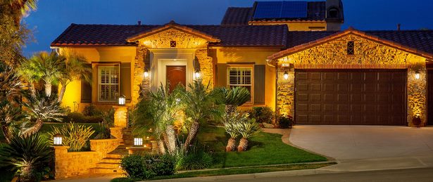 exterior-home-uplighting-14_9 Външно осветление за дома