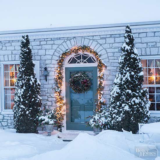 homes-decorated-for-christmas-outside-43_2 Къщи, декорирани за Коледа навън