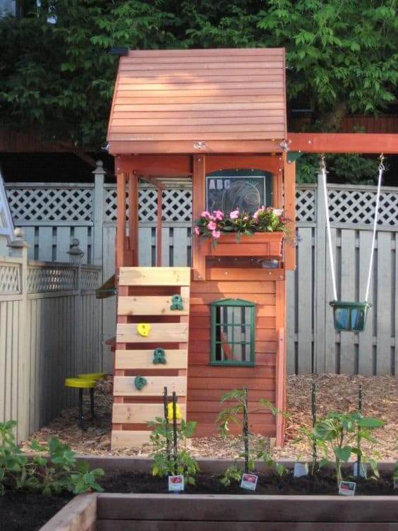 outdoor-playsets-for-small-backyards-52_4 Външни комплекти за малки дворове
