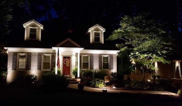 outdoor-up-lighting-for-homes-41_14 Външно осветление за домове