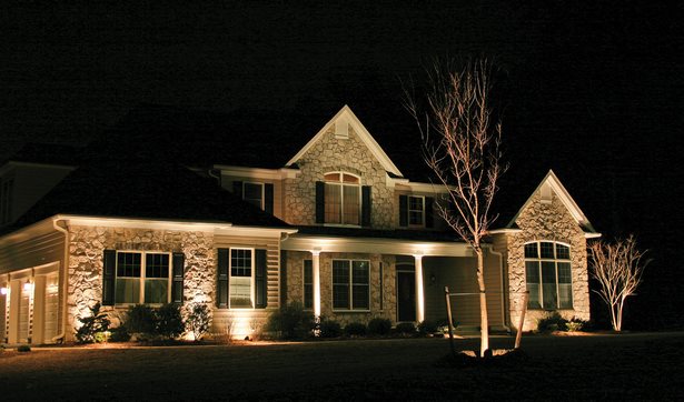 outdoor-up-lighting-for-homes-41_18 Външно осветление за домове