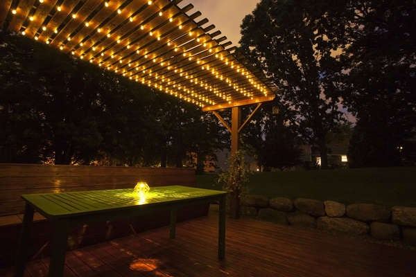 patio-party-lighting-ideas-45_5 Вътрешен двор парти осветление идеи