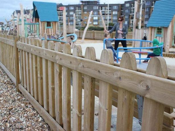 playground-fence-ideas-73_3 Идеи за ограда на детската площадка