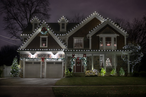 simple-christmas-lights-on-houses-90_11 Обикновени коледни светлини на къщите