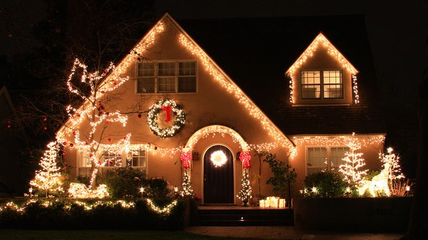 simple-christmas-lights-on-houses-90_13 Обикновени коледни светлини на къщите